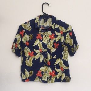 Hawaiian print top